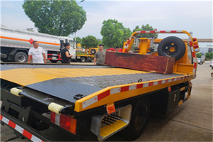 雁江附近拖车电话号码服务